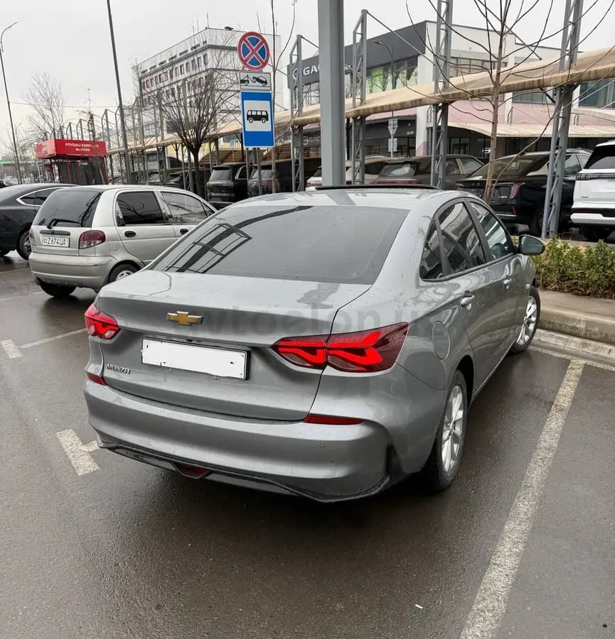 Chevrolet Monza 2022 — 3