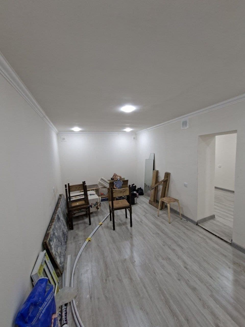 W0098 ПРОДАЕТСЯ 4/1/4 На: 7-квартал — 4