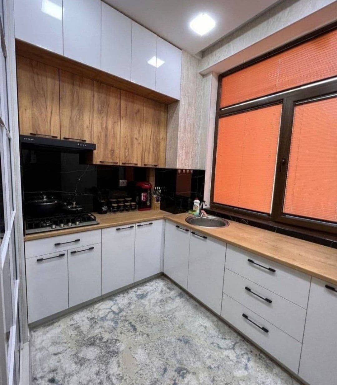 Мирзо Улугбек район ориентир ПаркентскийНовостройка дом3//6//9850y.e.Иностранцы — 5