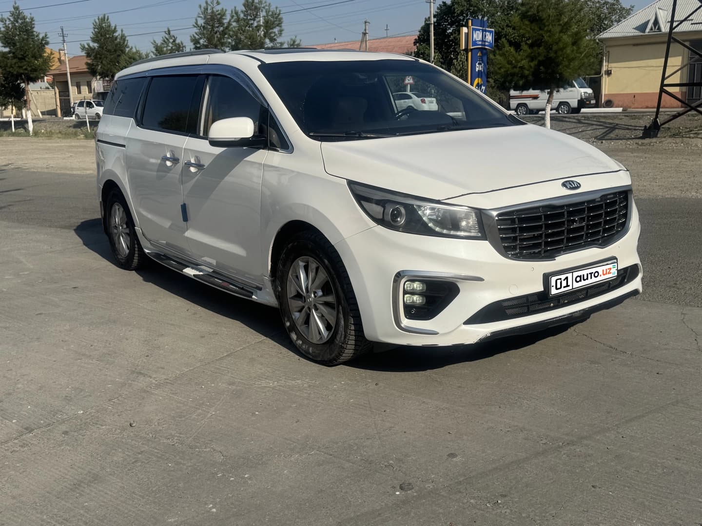 Kia Carnival 2018 — 1