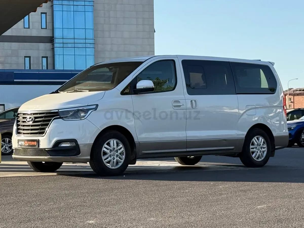 Hyundai H-1 2018 — 3