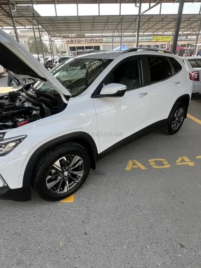 Chevrolet Tracker 2 2025 — 4