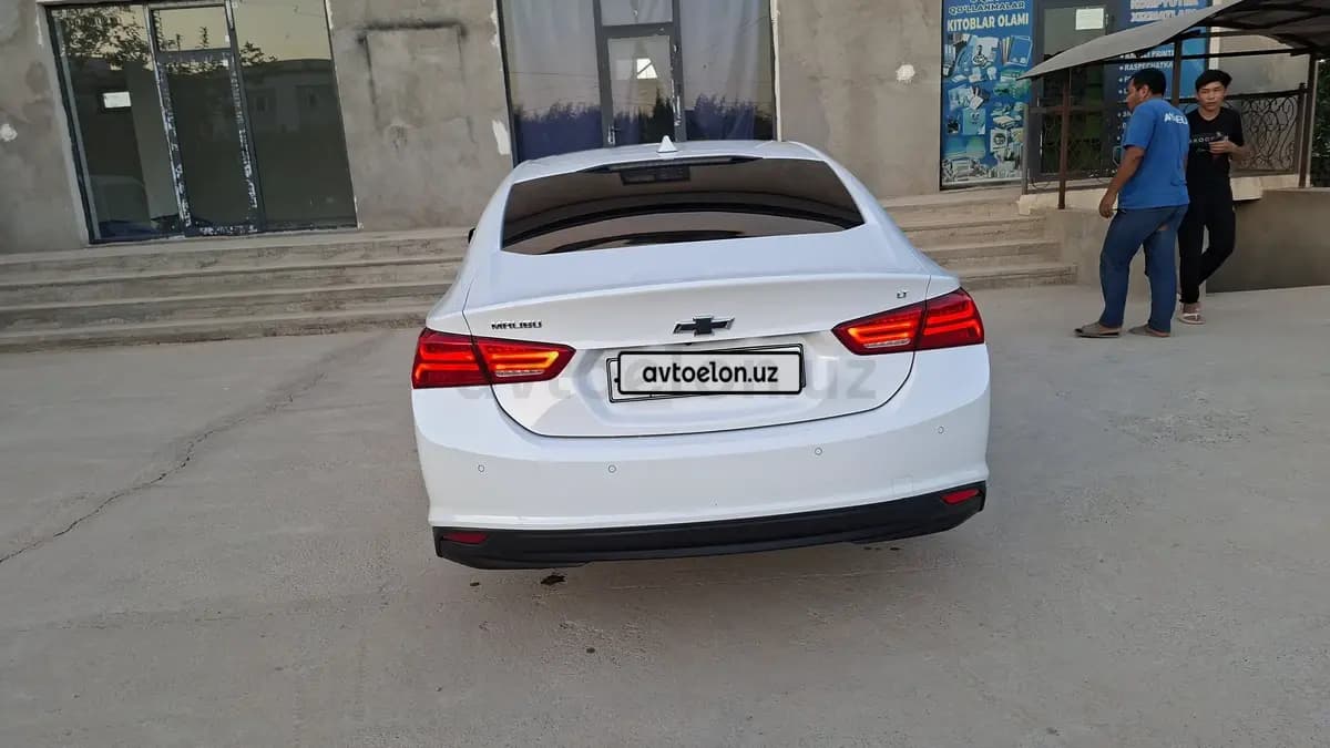 Chevrolet Malibu 2 2018 — 3