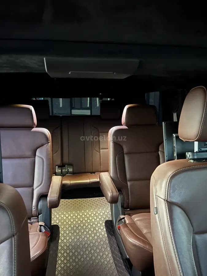 Chevrolet Tahoe 2020 — 3