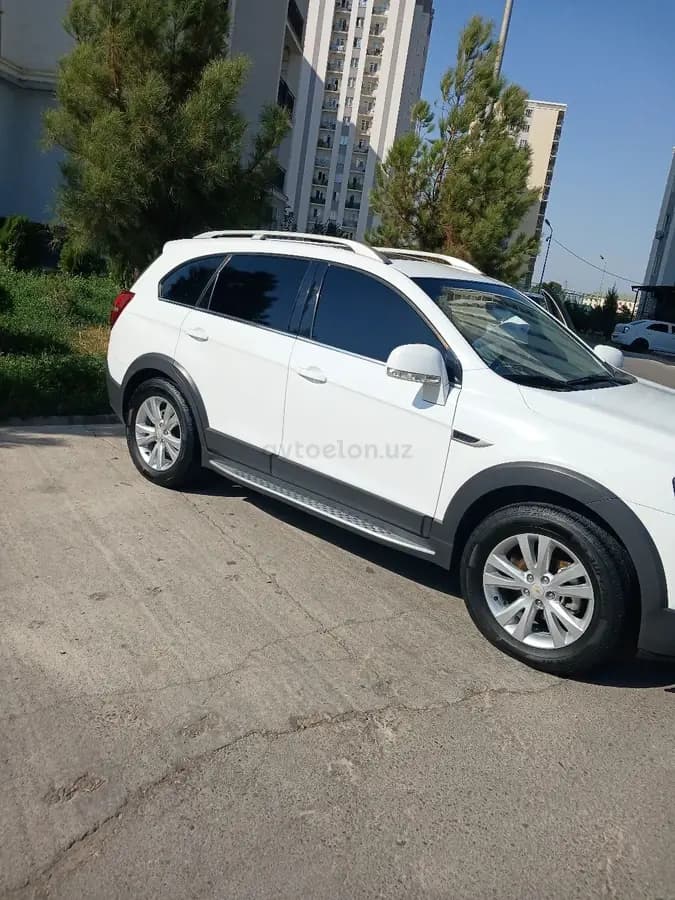 Chevrolet Captiva, 4 позиция 2018 — 2