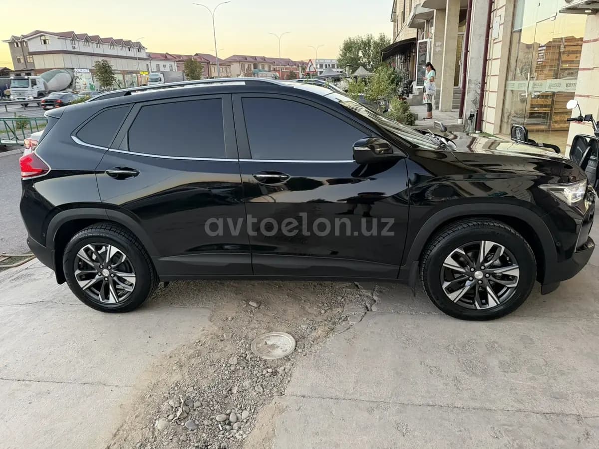 Chevrolet Tracker 2 2025 — 2