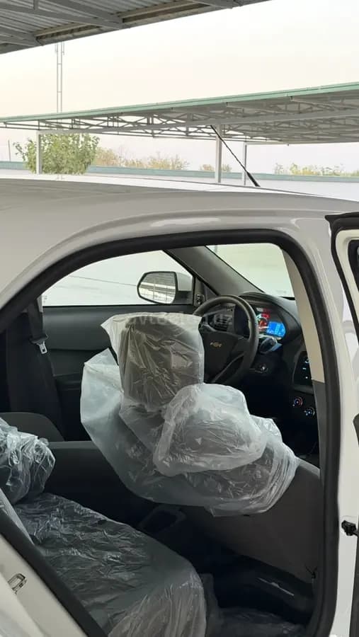 Chevrolet Cobalt, 4 позиция 2025 — 2