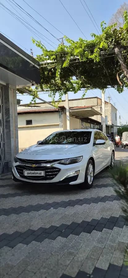 Chevrolet Malibu 2 2020 — 2