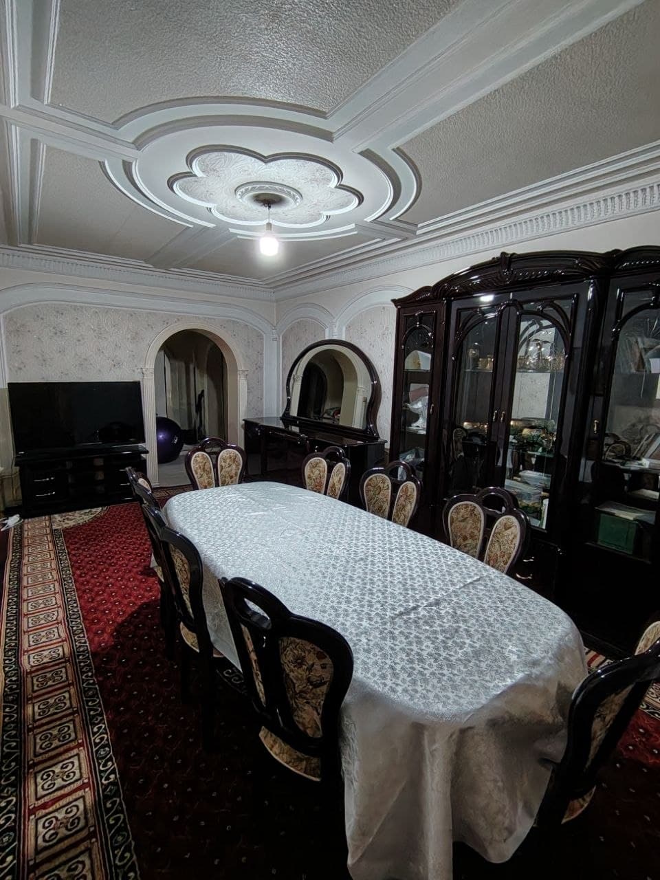Алгоритм Ахмад кафе яқинида — 1