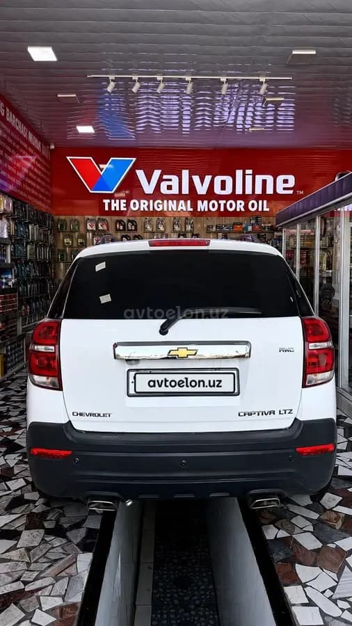 Chevrolet Captiva, 4 позиция 2016 — 2