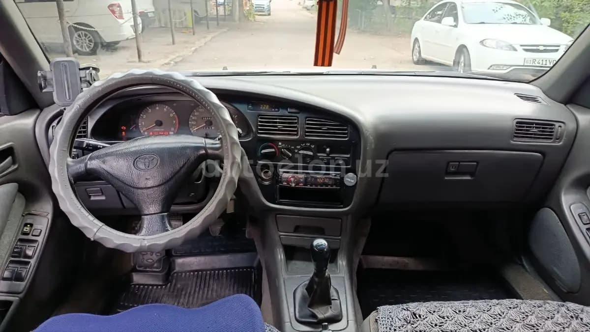 Toyota Camry 1993 — 5
