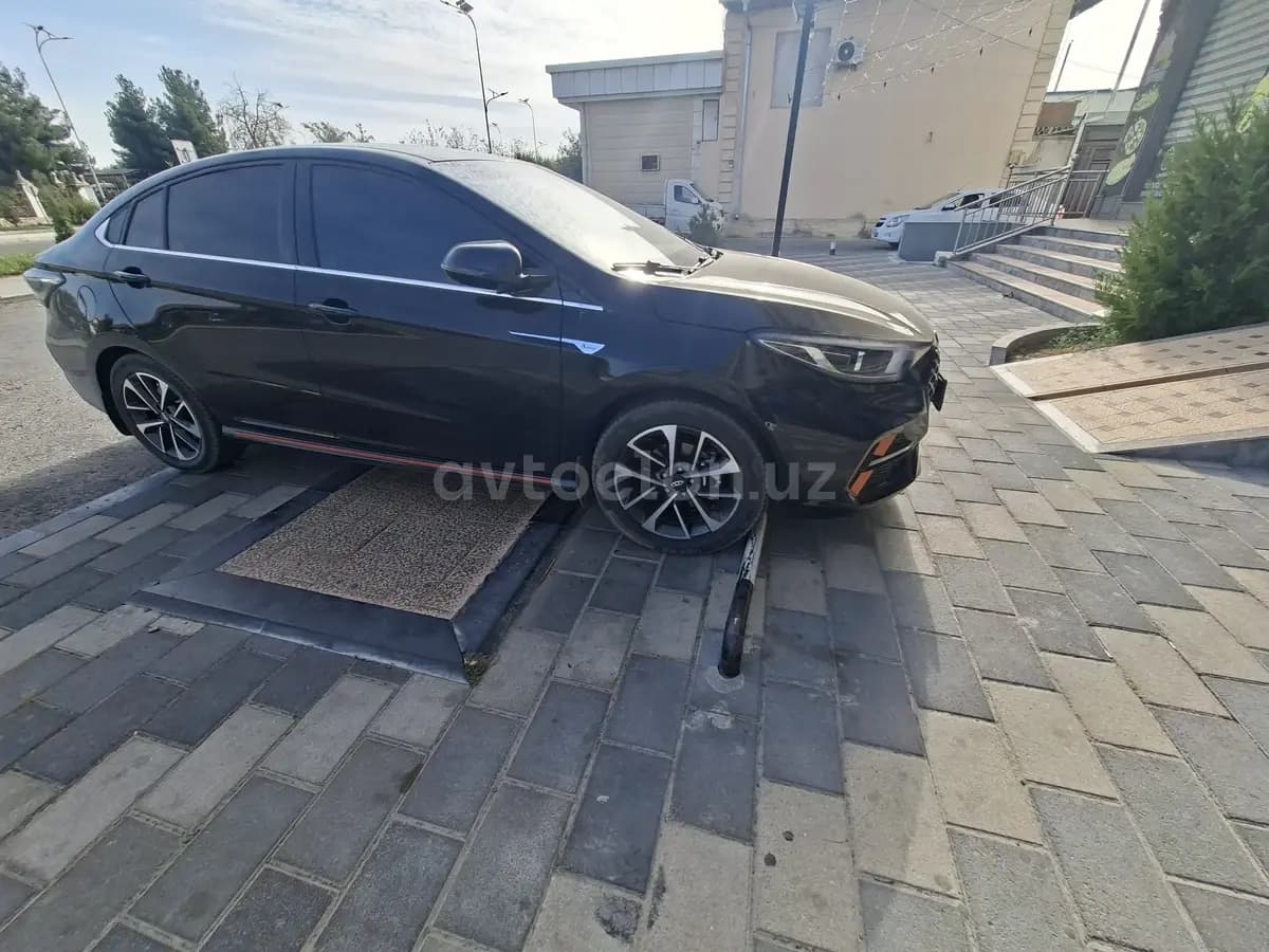 Chery Arrizo 6 Pro 2023 — 4