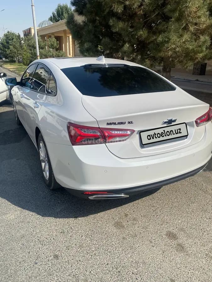 Chevrolet Malibu 2 2023 — 2