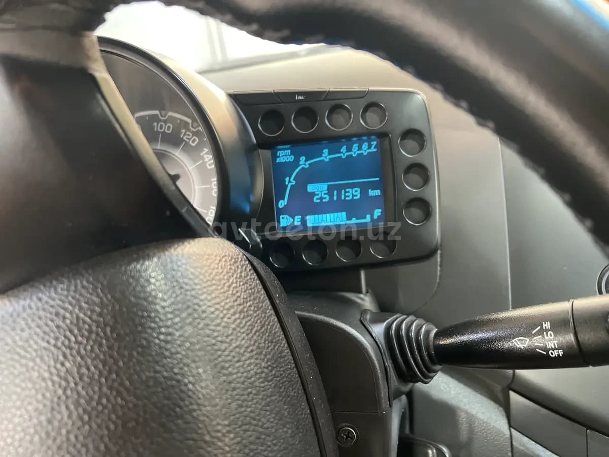Chevrolet Spark, 1 позиция 2014 — 3