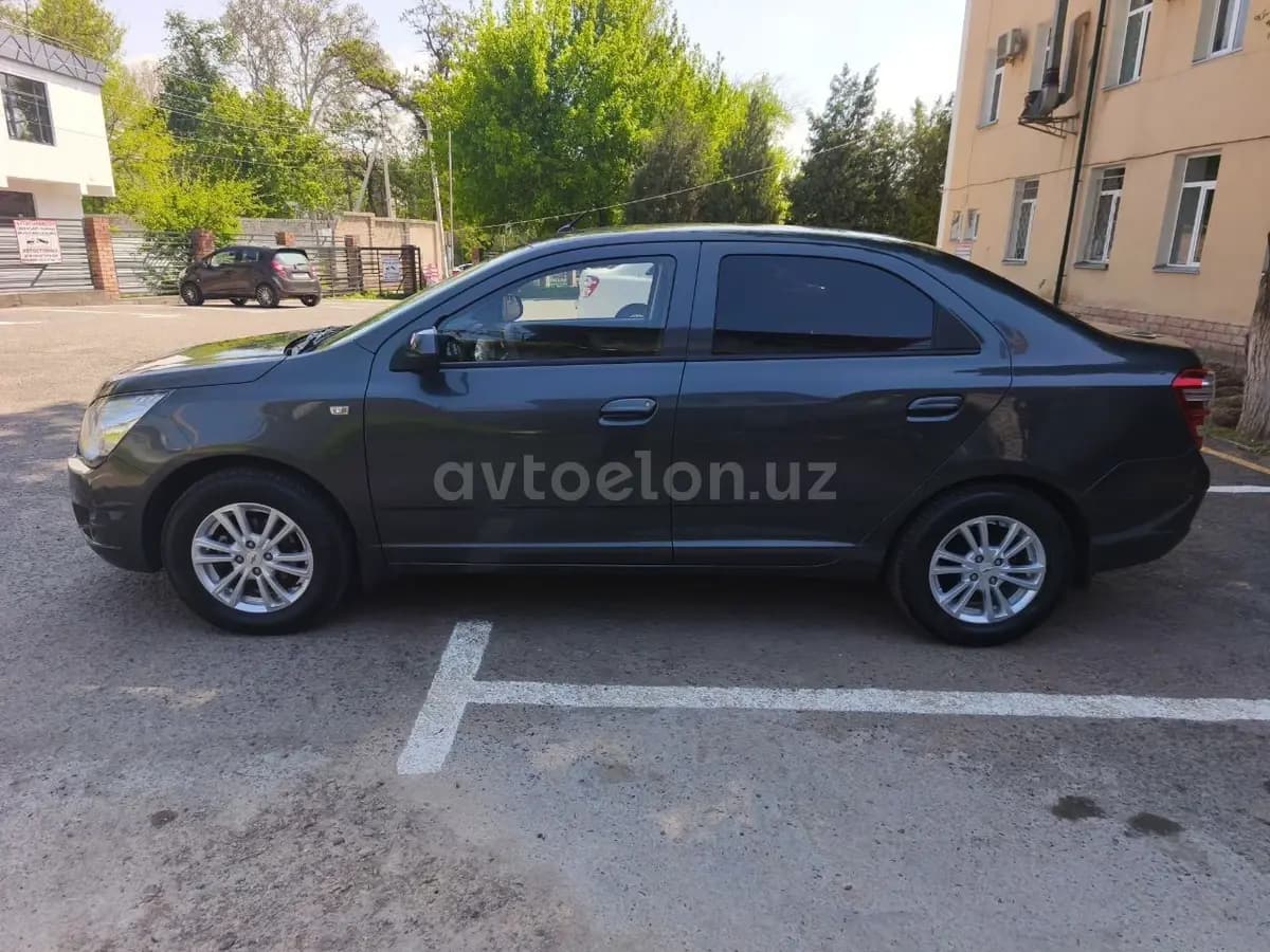 Chevrolet Cobalt, 4 позиция 2022 — 3
