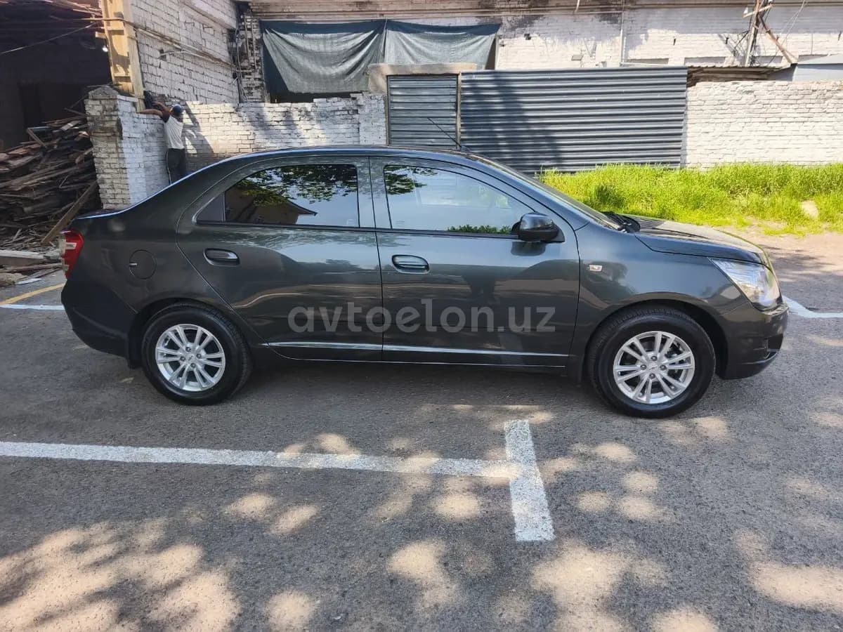 Chevrolet Cobalt, 4 позиция 2022 — 4