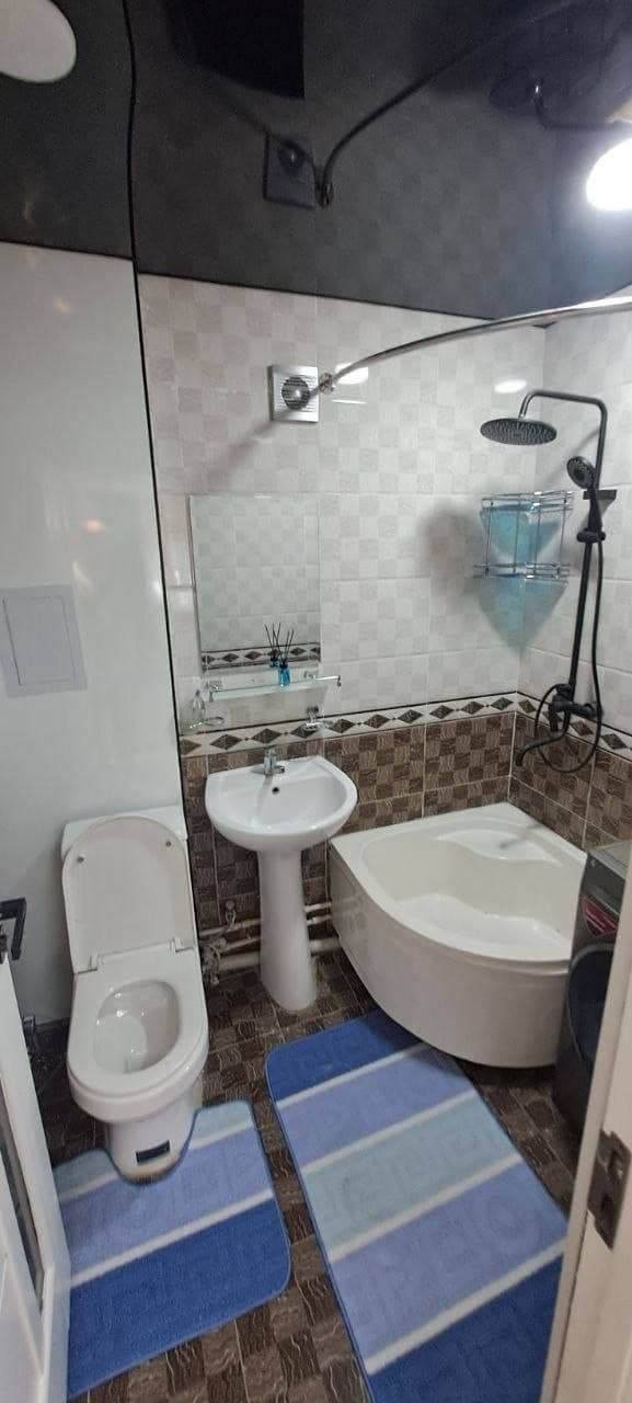 🇺🇿 ЧИЛОНЗОР-6 | 3 КОМНАТЫ 📍 Ориентир: Парус 🏢 3 этаж из 4 📐 70 м² 🧱 Кирпичный дом — 6