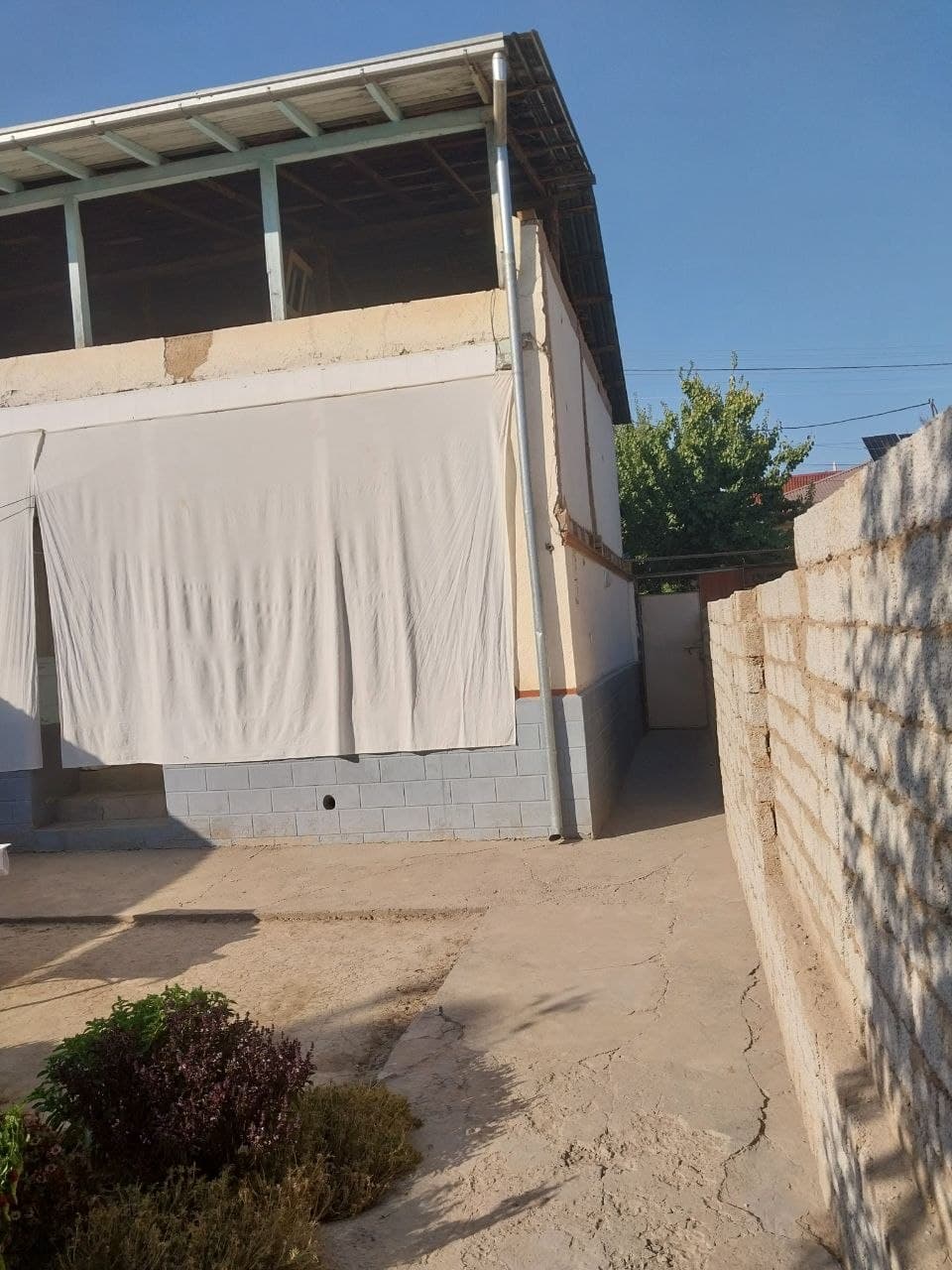 Hovli sotiladi — 4