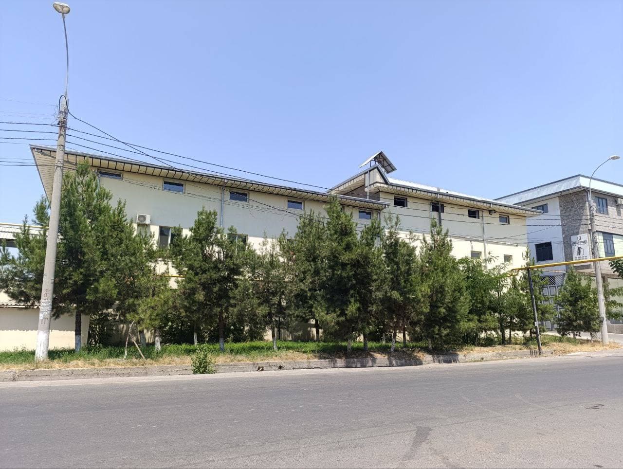 Продаётся Не Жилое помещение Орентир Джами базар 150 соток — 2