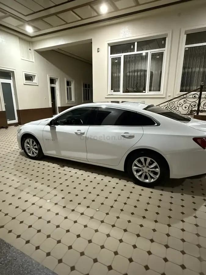 Chevrolet Malibu 2 2019 — 2