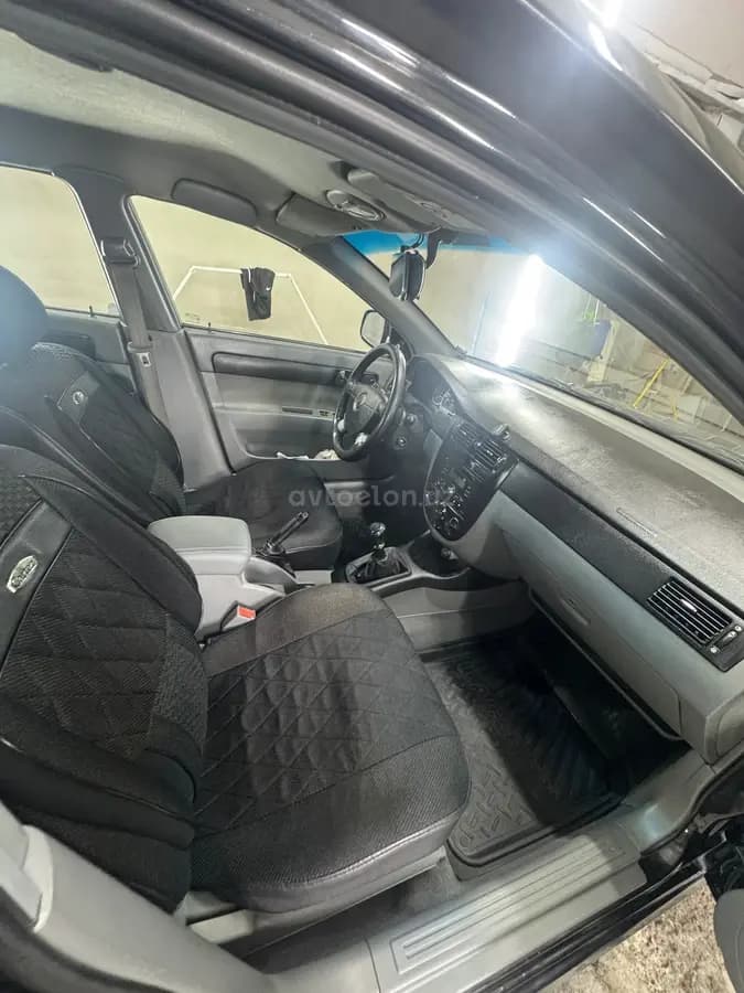 Daewoo Gentra, 1 позиция Газ-бензин 2015 — 2