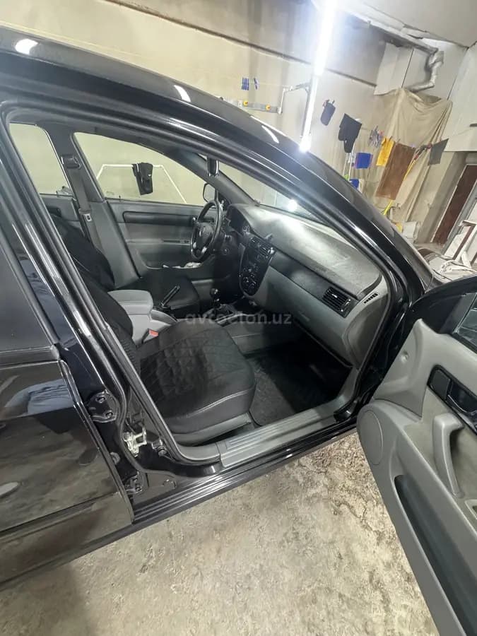 Daewoo Gentra, 1 позиция Газ-бензин 2015 — 5