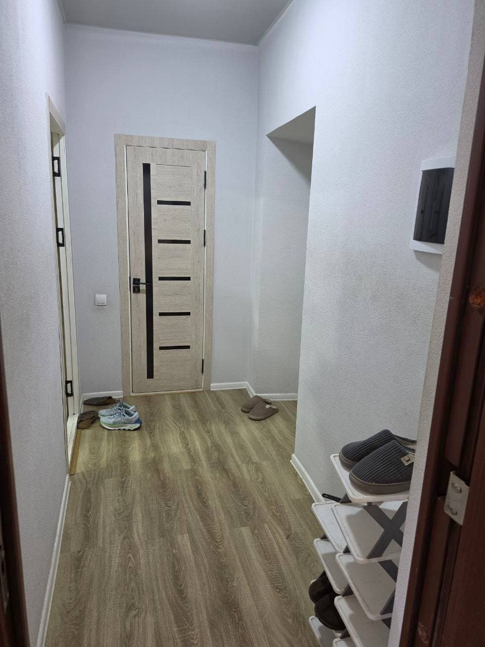 Сдам офис 45м2 ул. Нукус, посольство России, 2-комнаты — 3