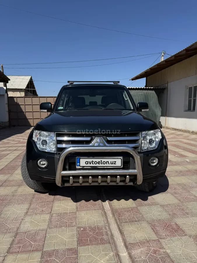 Mitsubishi Pajero 2010 — 3
