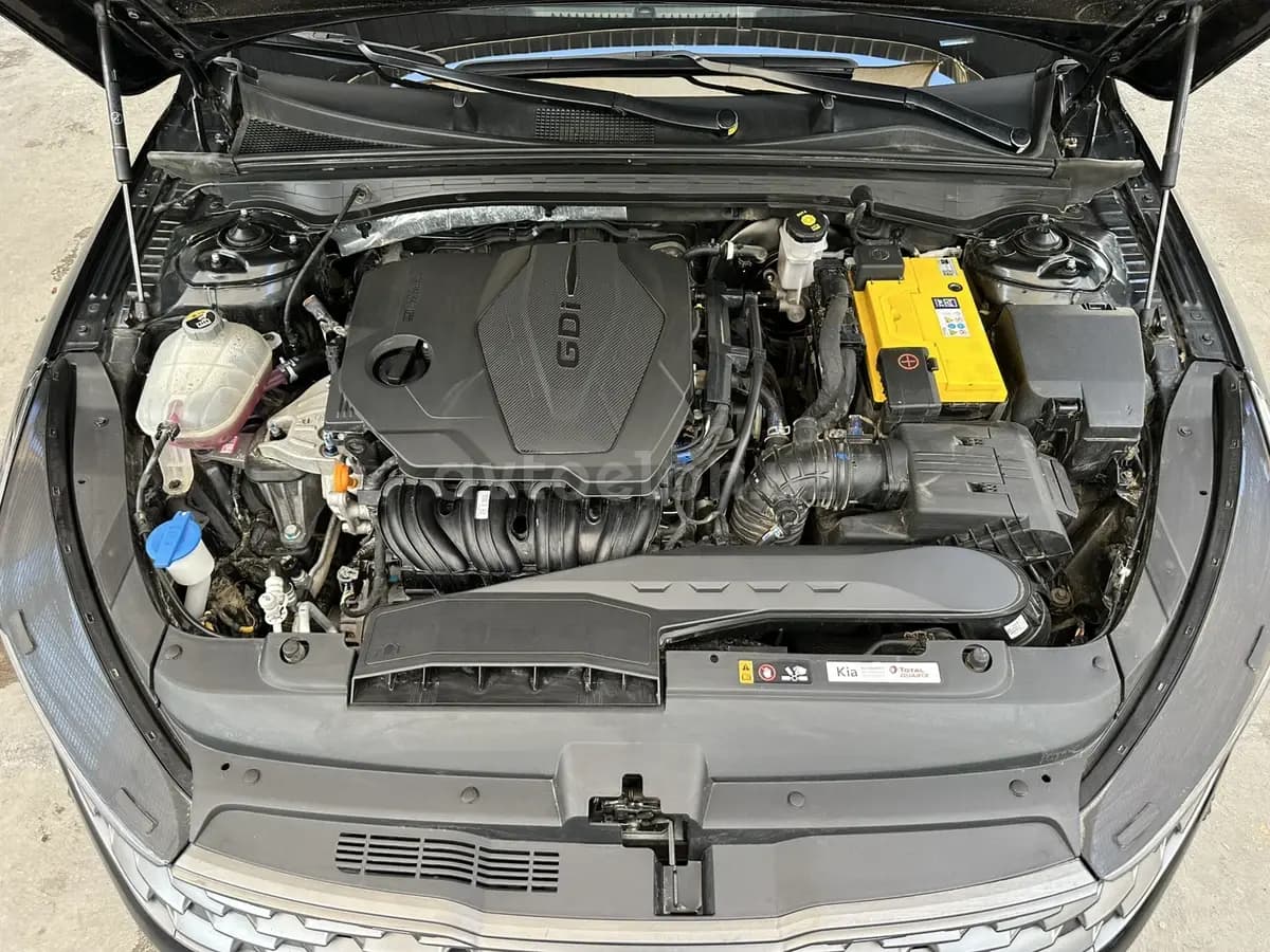 Kia K5 2023 — 2