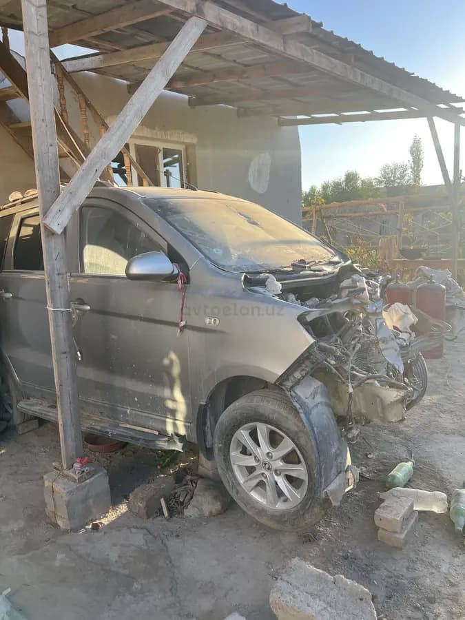 Dong Feng Glory 330S 2023 — 3