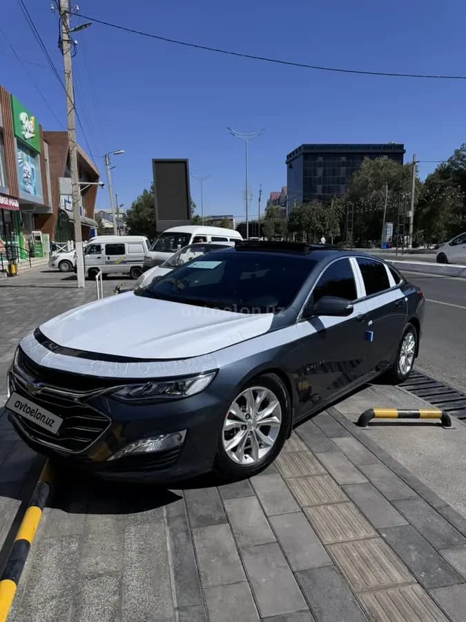 Chevrolet Malibu 2 2022 — 1