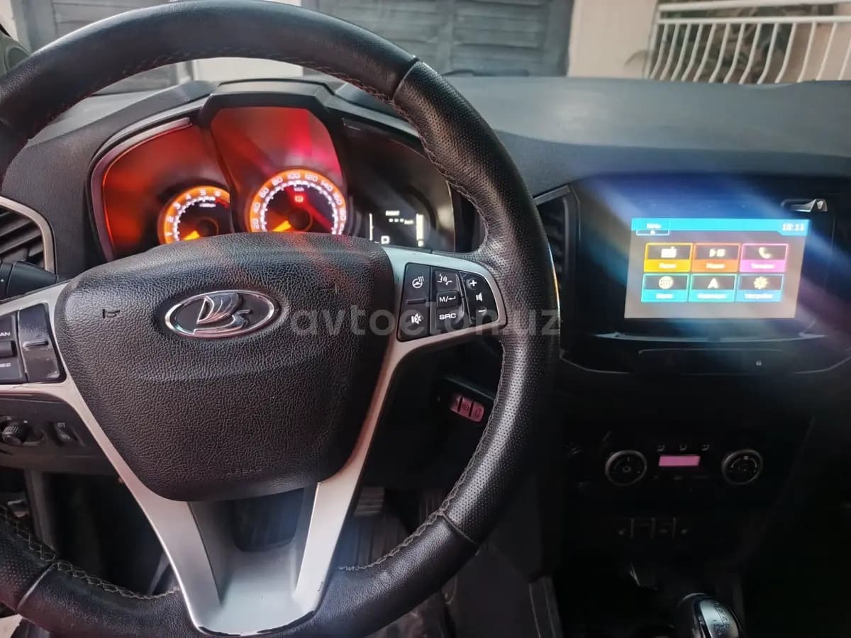 ВАЗ (Lada) XRAY 2022 — 2