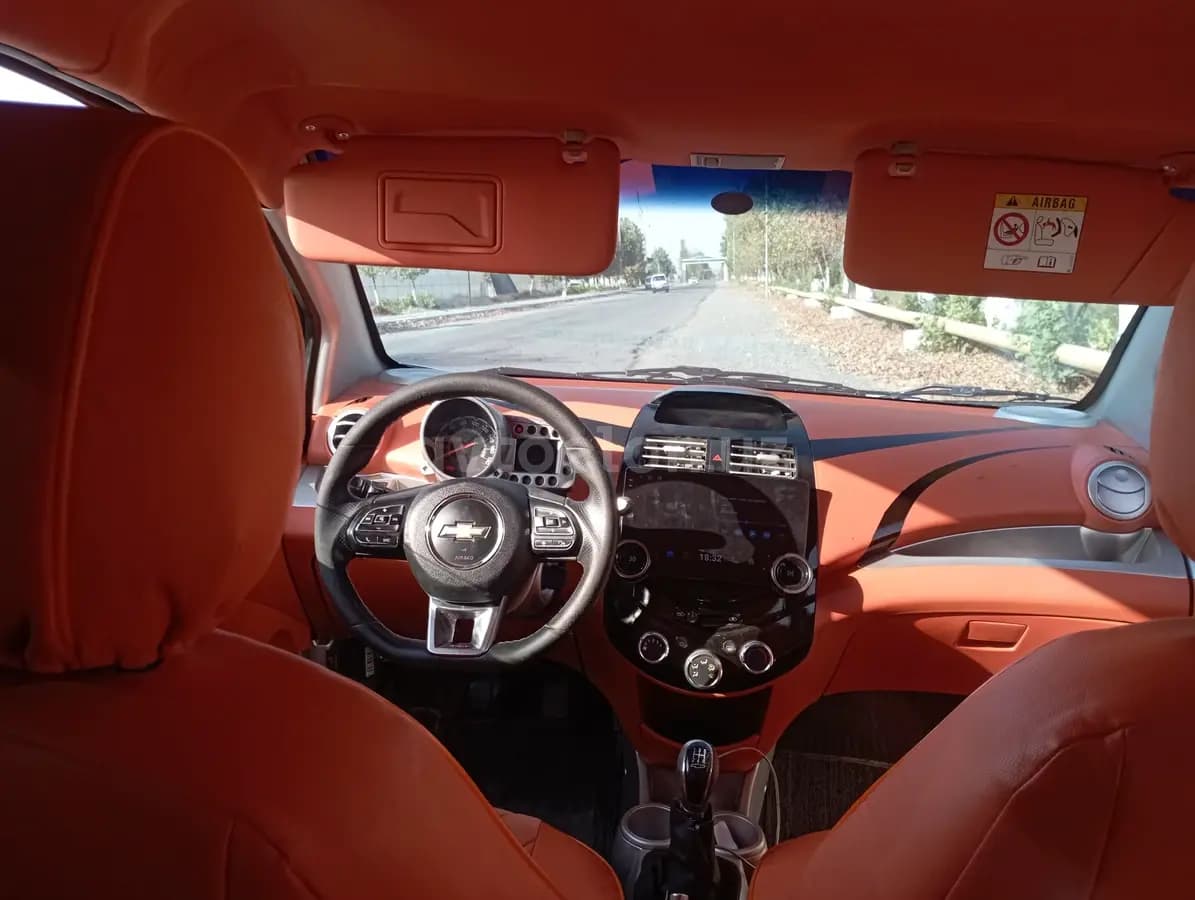 Chevrolet Spark, 3 позиция 2015 — 1