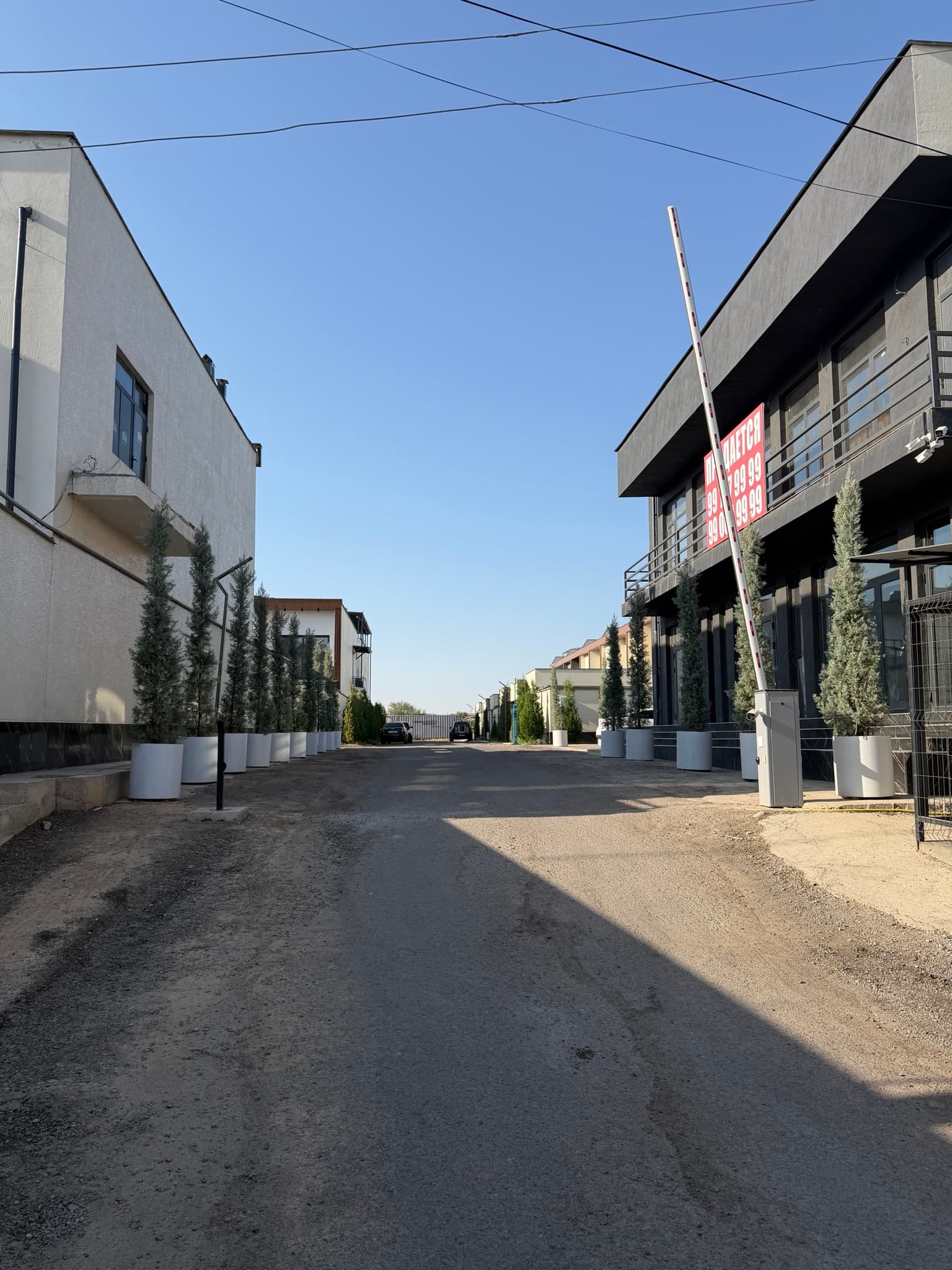 Kottedjlar sotiladi har xil turdagi 2,5 sotix, 1 sotix, — 6