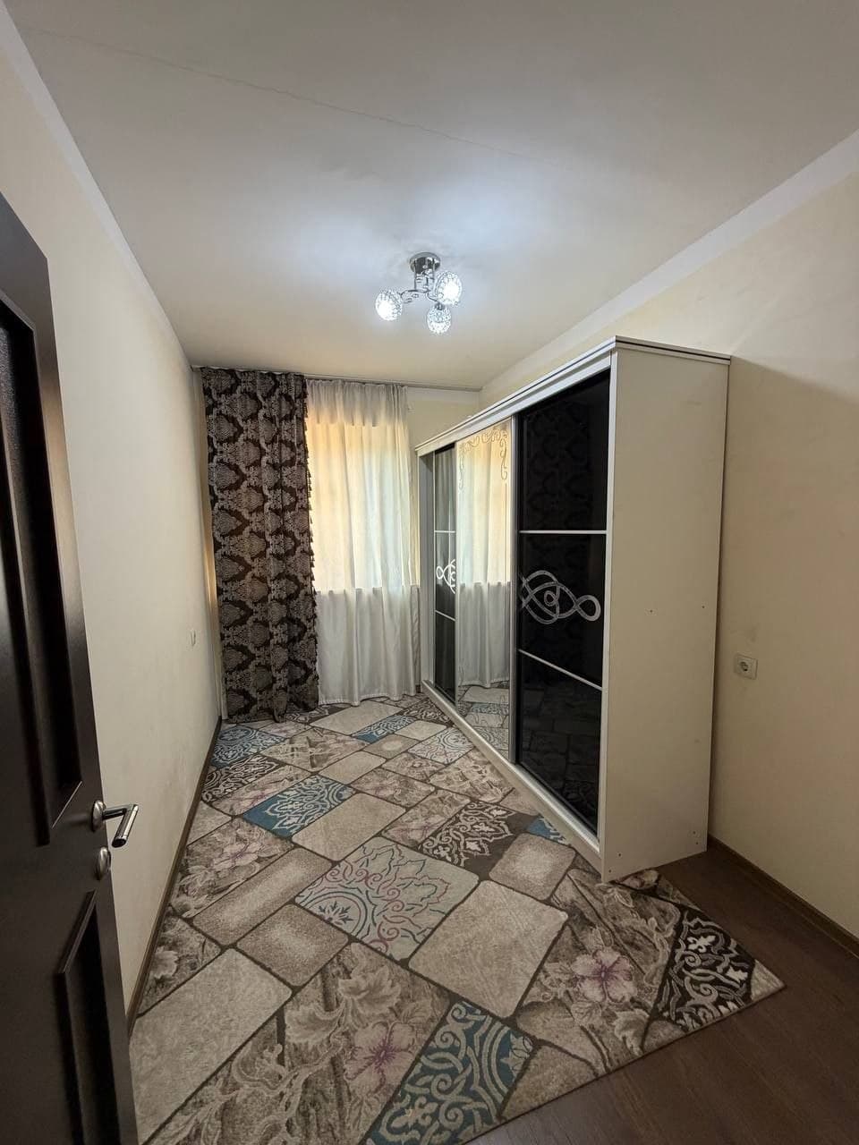 Sergeli 5A da 3 xona 5 etaj remont mebel texnika bn srochno sotuvda — 2