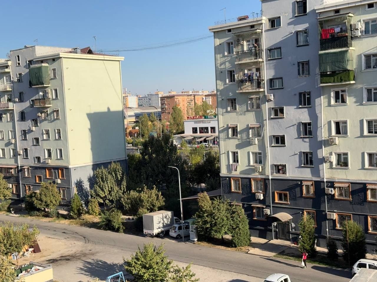 Sergeli 5A da 3 xona 5 etaj remont mebel texnika bn srochno sotuvda — 3