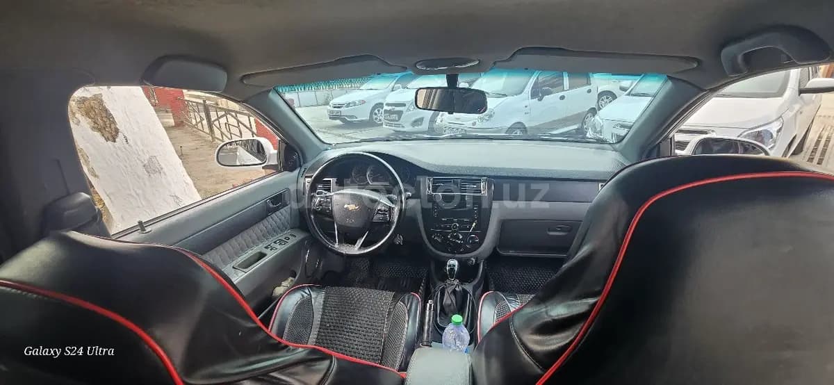 Chevrolet Lacetti, 1 позиция Газ-бензин 2011 — 1