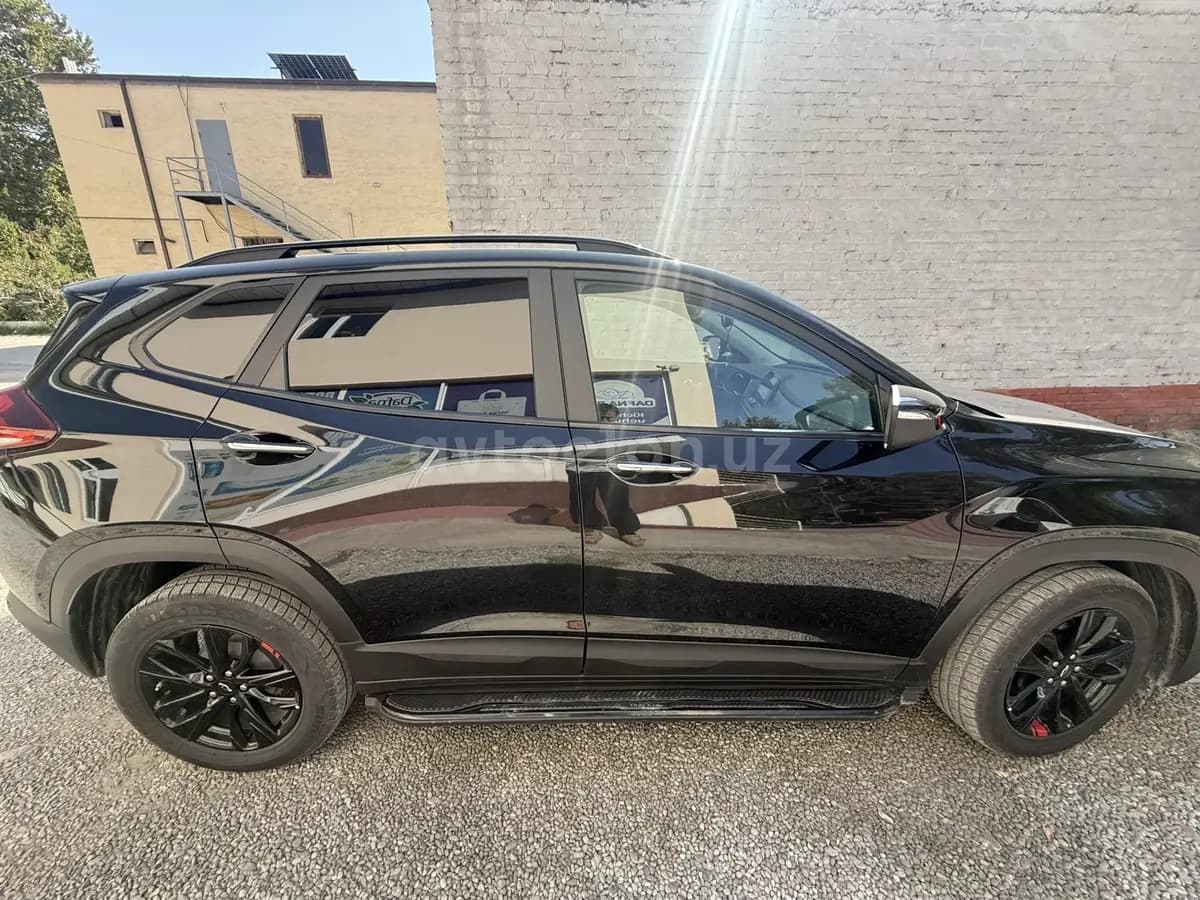 Chevrolet Tracker 2 2025 — 2