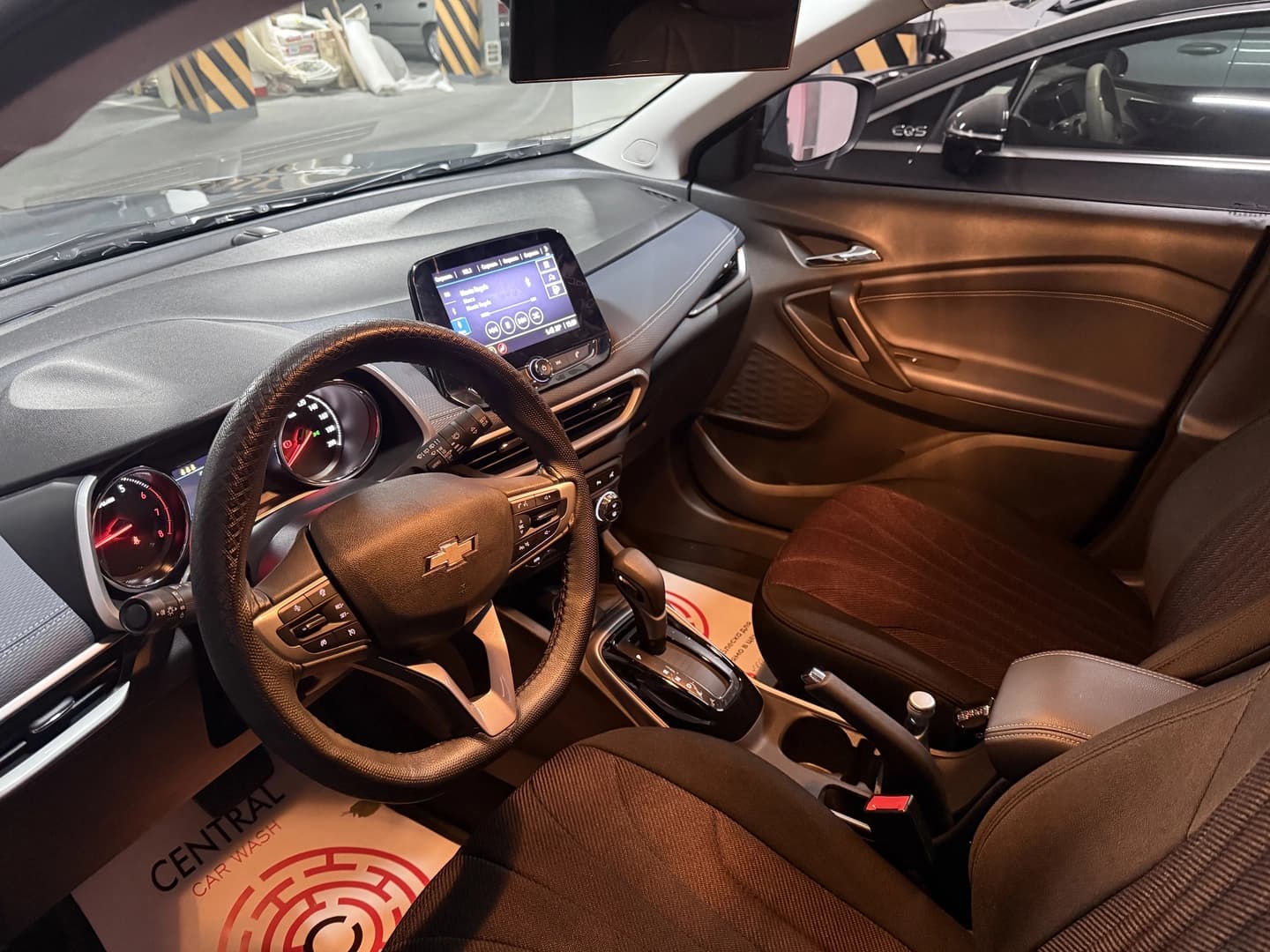 Chevrolet Tracker 2023 — 3