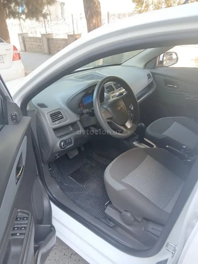 Chevrolet Cobalt, 4 позиция 2024 — 3
