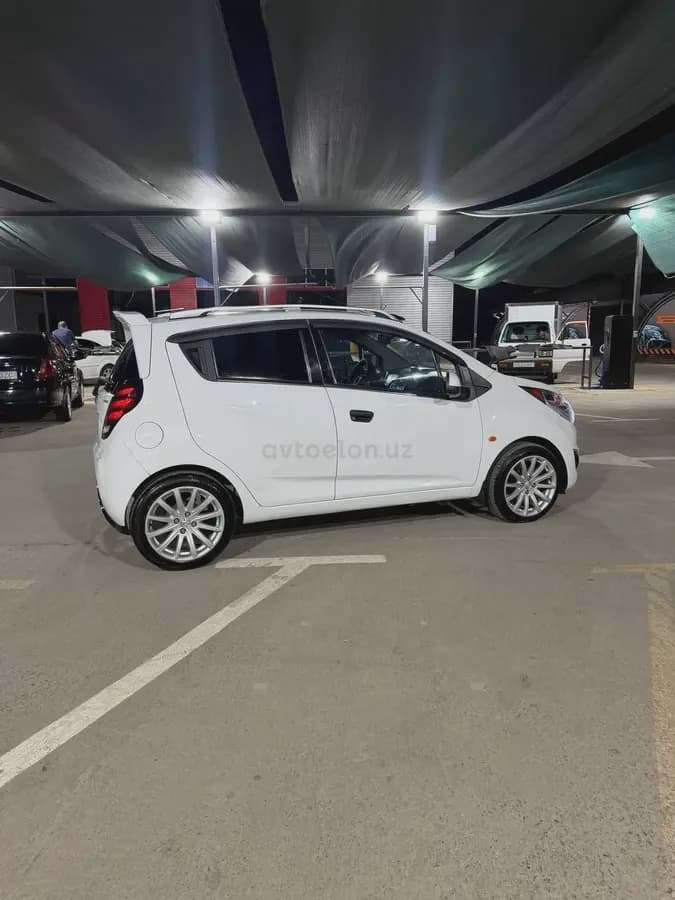 Chevrolet Spark, 4 позиция 2016 — 1