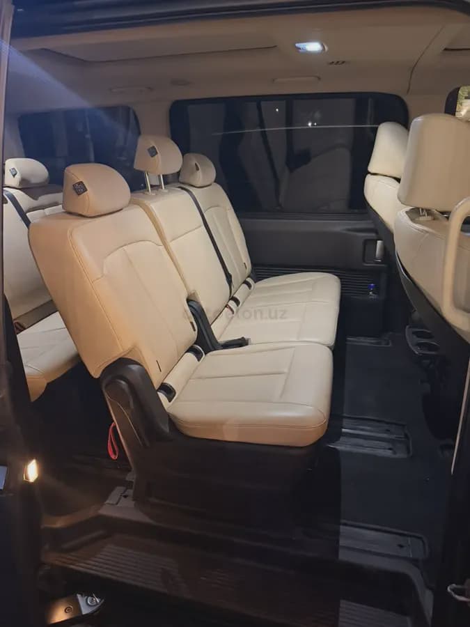 Hyundai Staria 2022 — 5