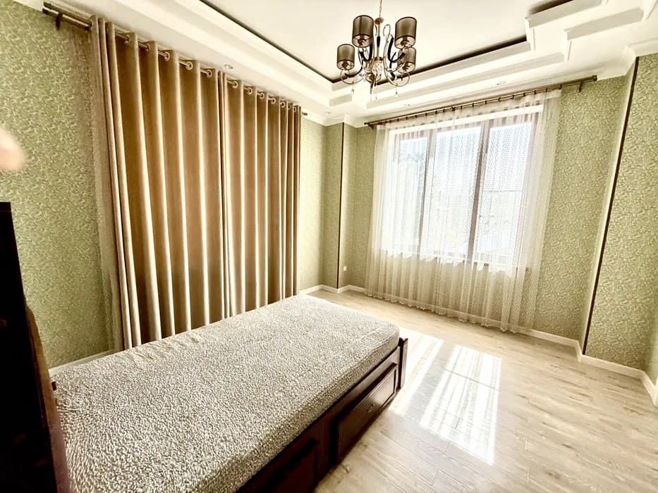 Ул Дагенстанская, 5 xona, 320 m² · ID 38339 — 3
