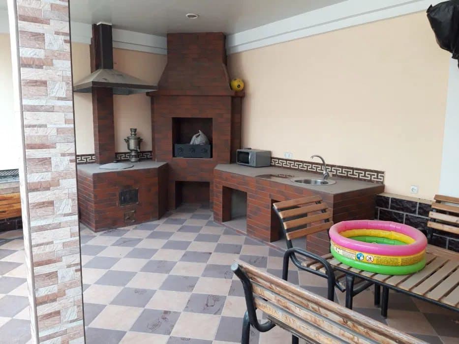 Новомосковская, 6 xona, 500 m² · ID 40151 — 3