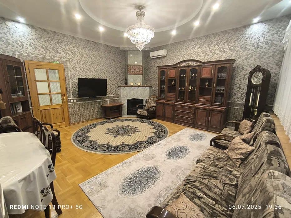 Саламатина, 6 xona, 200 m² · ID 36495 — 5