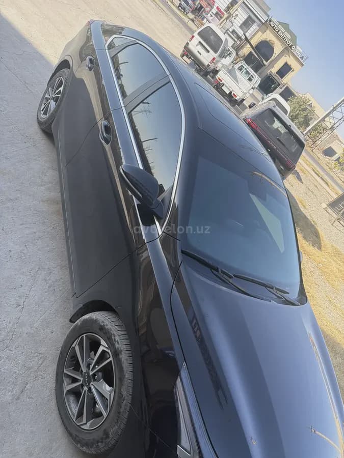 Kia K5 2024 — 2