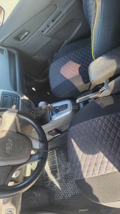 Chevrolet Cobalt, 4 позиция 2023 — 5
