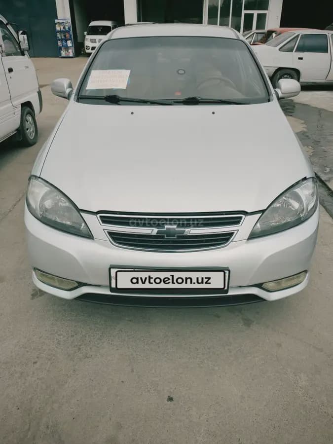 Daewoo Lacetti, 1 позиция Газ-бензин 2010 — 1