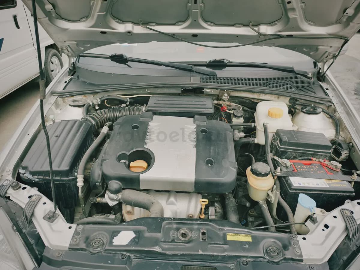 Daewoo Lacetti, 1 позиция Газ-бензин 2010 — 2