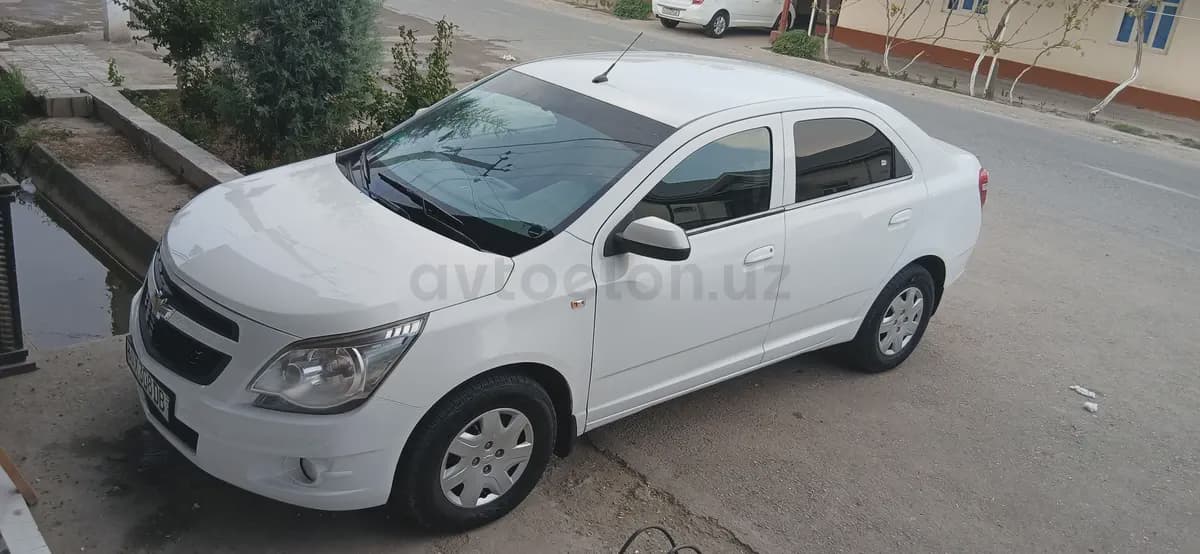 Chevrolet Cobalt, 1 позиция 2018 — 1
